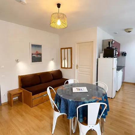 Val Montalban, T2 Wifi, 4 Pers, Ascenseur, Casier A * Bagnères-de-Luchon