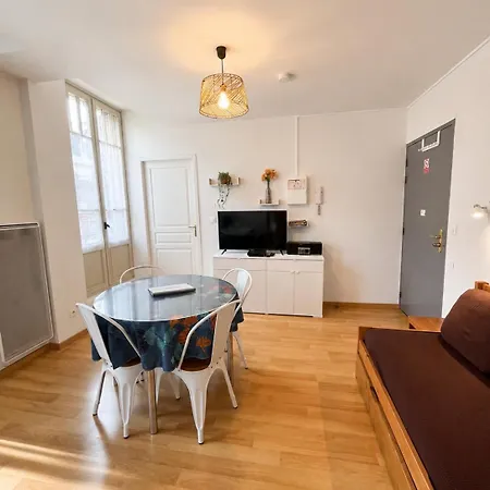 Daire Val Montalban, T2 Wifi, 4 Pers, Ascenseur, Casier A Bagnères-de-Luchon